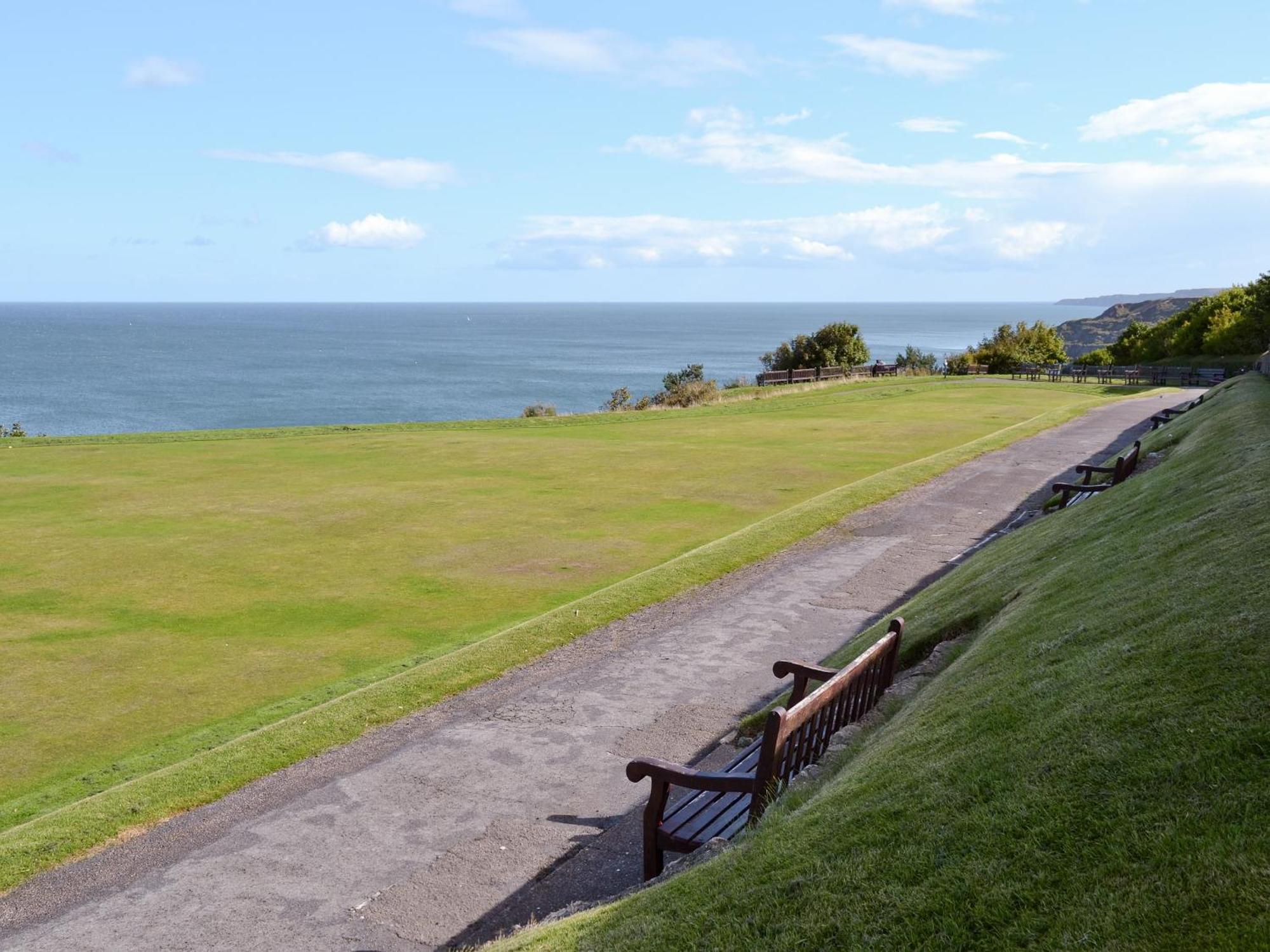 South Cliff Sands II Scarborough Exterior photo